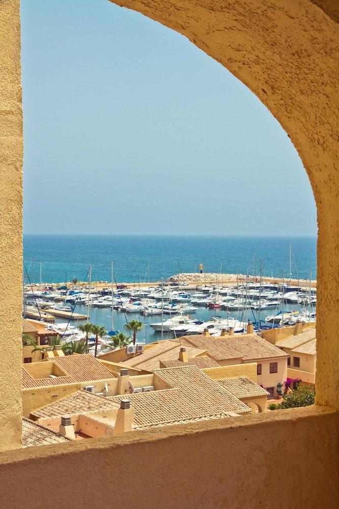 Pierre & Vacances Altea Port Exterior foto