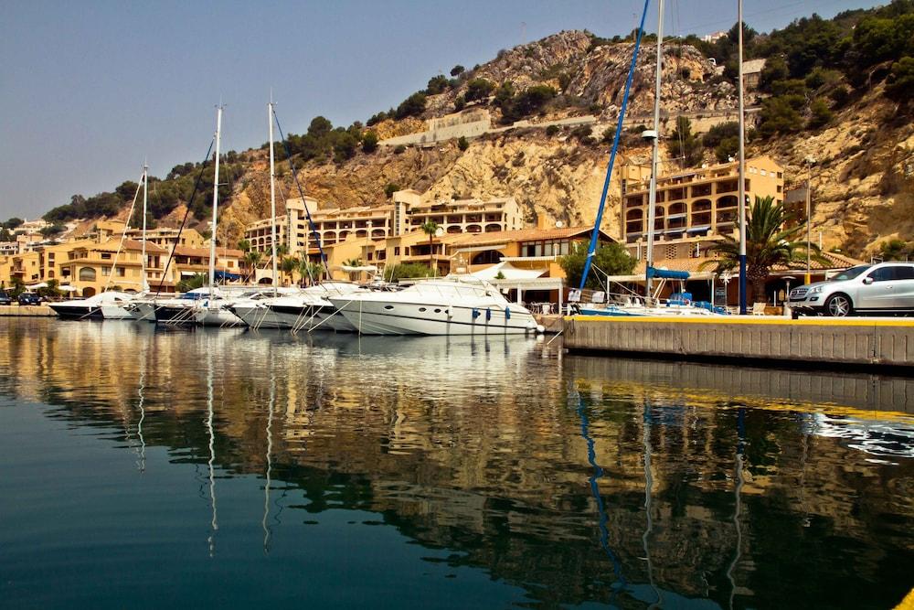Pierre & Vacances Altea Port Exterior foto